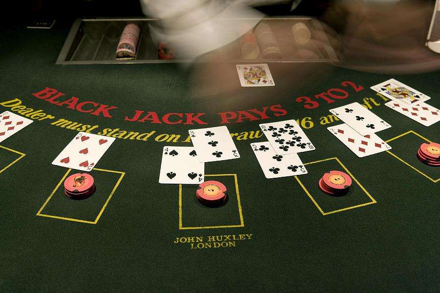 blackjack-casino-game-pete-ryan